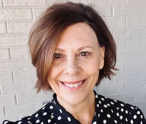 Portrait of Julie Bettis